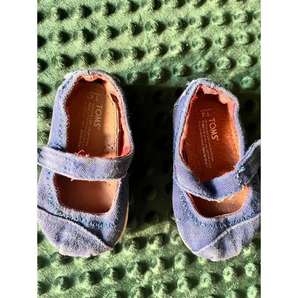 Toms baby girl